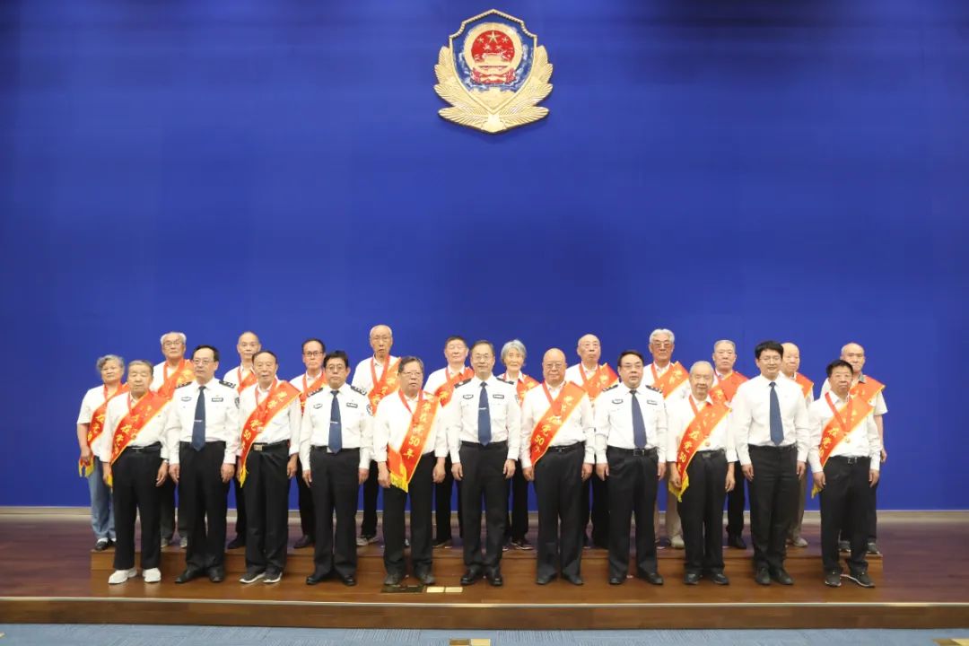 103.jpg