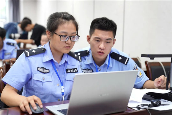 1657765559790004832.jpg 晋城公安11.jpg