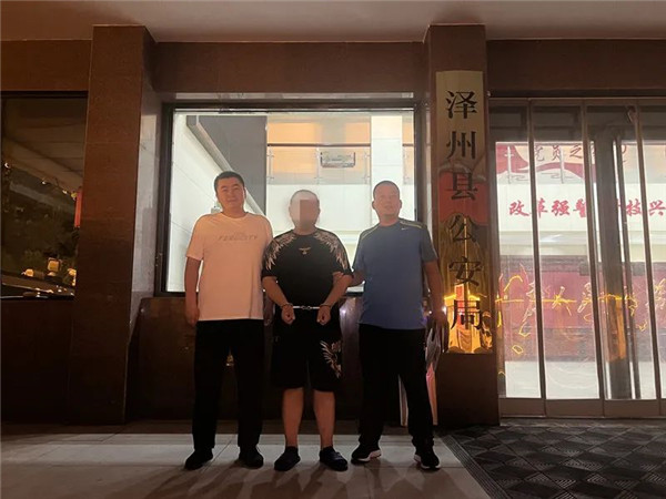 泽州警方.jpg