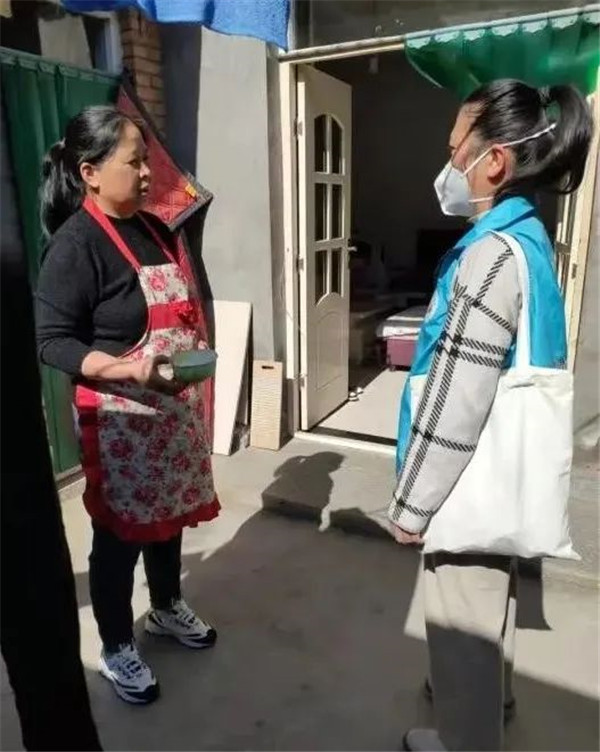 董利娅2.jpg