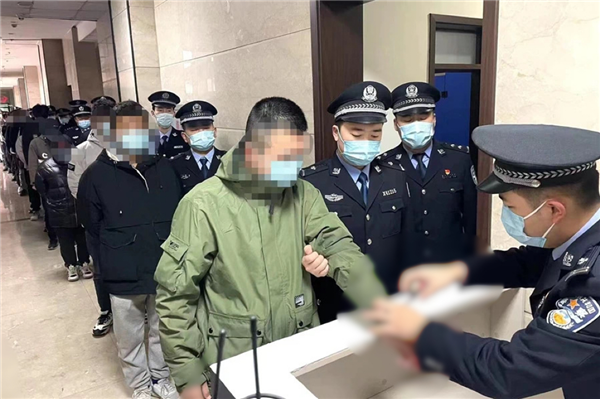 41人落网！3.png