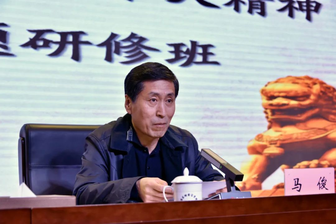 103.jpg