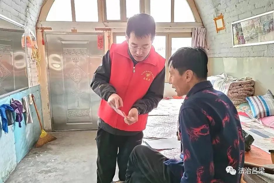 1701158902226063893.jpg