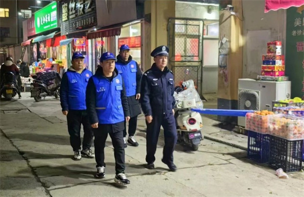 1715069038470065697.jpg 示范警务室巡展5.jpg