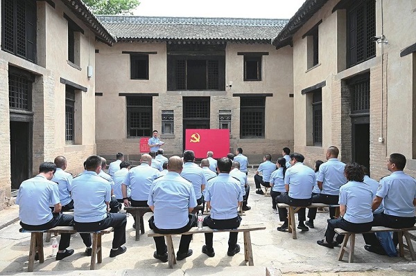 1.jpg