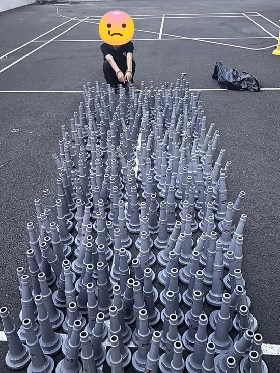 1118093354.jpg